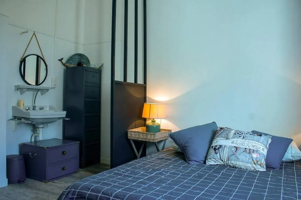 Holiday home Ar Mervent/Plage A Pieds Crozon